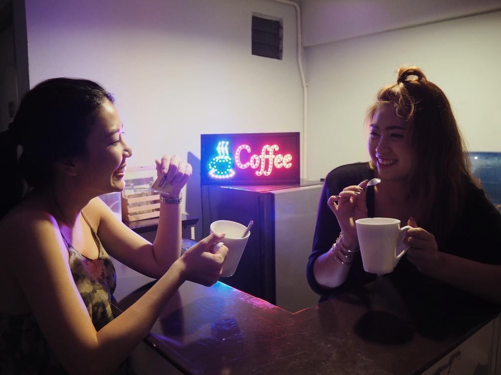 Counting Stars Hostel Bangkok Bagian luar foto