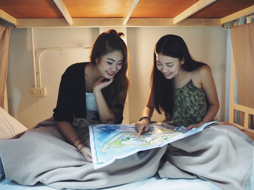 Counting Stars Hostel Bangkok Bagian luar foto