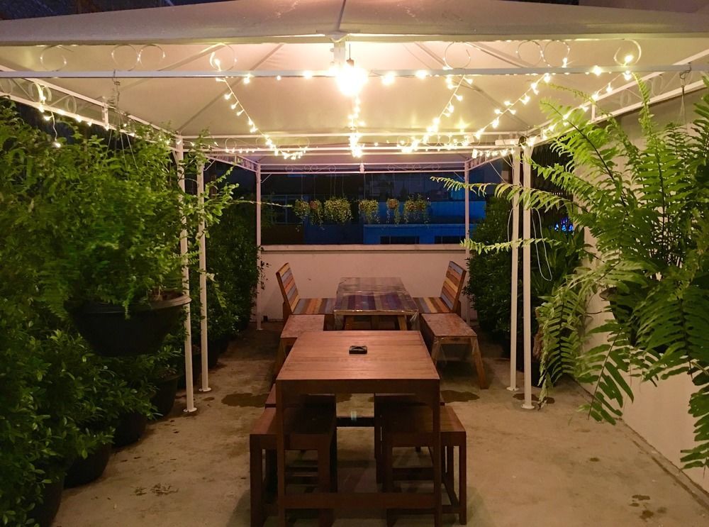 Counting Stars Hostel Bangkok Bagian luar foto
